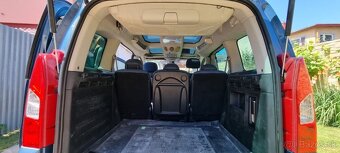Citroen Berlingo 1,6hdi 2011 82kw panoramatická strecha - 11