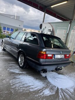 BMW E34 528i Touring - 11