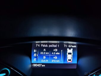 Ford Focus Kombi 1.0 EB 92kW M6 Titanium X 2017 - 11