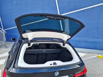 BMW 320d xD MHEV Touring Sportline - 11