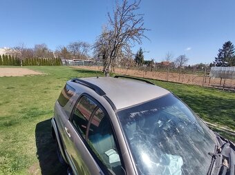 Toyota RAV4 4 benzín 110kw - 11