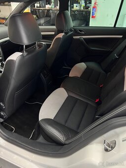 Škoda Octavia Combi RS II - 2.0TSi - 11
