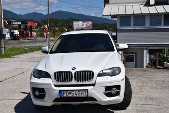 BMW X6 xDrive 50i - 11
