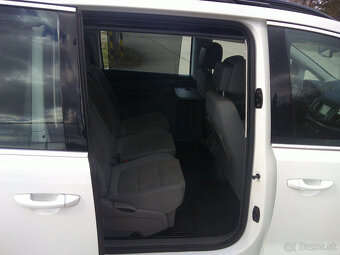 Volkswagen Sharan 2.0 TDI Comfortline DSG - 11