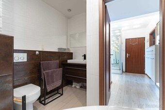 PRENÁJOM - MODERNE ZARIADENÝ 3 IZB BYT s LOGGIOU, ČORDÁKOVA, - 11