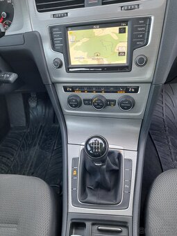 VW Golf 7 2.0 TDI Variant Bluemotion - 11