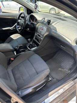 Predám Ford mondeo - 11