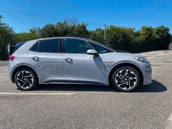 VOLKSWAGEN ID 3, 150 kW/204 PS, BATÉRIA 62 kWh-PEKNÝ VZHĽAD - 11