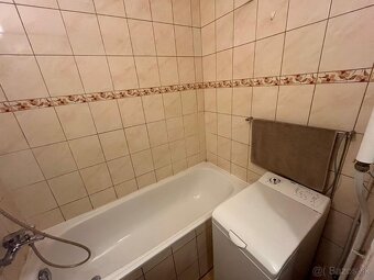 Prenájom 2 izbový byt Trnava, ul. Ľ. Podjavorinskej - 11