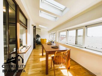 Výnimočný 3-izbový byt s veľkou presklenou terasou v srdci P - 11