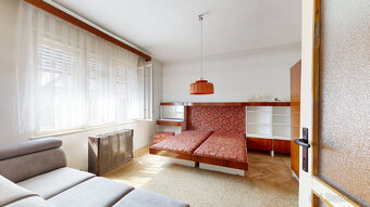 Rodinný dom s potenciálom v Senci – tichá lokalita, veľký po - 11