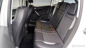 Peugeot 2008 1.2 Puretech AUTOMAT AllGrip 2017 111000km - 11