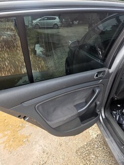 Volkswagen Golf 1.9 77 kW - 11