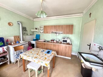 Na predaj rodinný dom Dvory nad Žitavou - 11