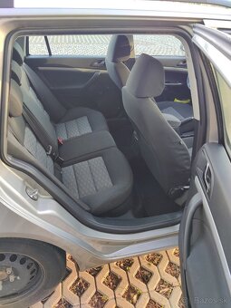 Škoda Octavia combi 1.6tdi - 11