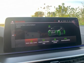 BMW 550i xdrive - 11