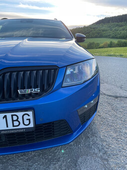 Škoda Octavia Combi 2.0 TDI DPF RS - 11