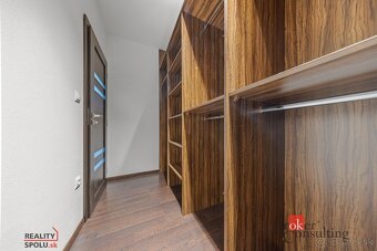 REZERVOVANÉ Veľkorysý, moderný byt - super lokalita - 11