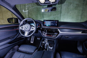 BMW 530d xDrive Touring Facelift M paket 2022, ťažné, DPH - 11
