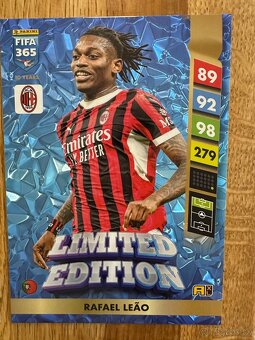 FIFA 365 ADRENALYN XL XXL ZBERATEĽSKÉ KARTIČKY FUTBALOVÉ - 11