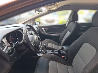Kia Ceed 1.4 CVVT Silver - 11