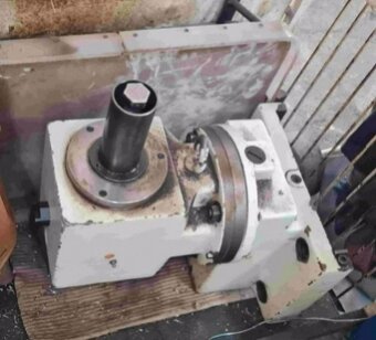 Frézka FGU 32, rok výroby 2005 - 11