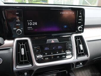 Kia Sorento 1.6T-GDi 169kW HYBRID 4x4 AUTOMAT EXCLUSIVE - 11