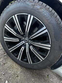 Volvo XC90 T8 AWD RECHARGE - 11