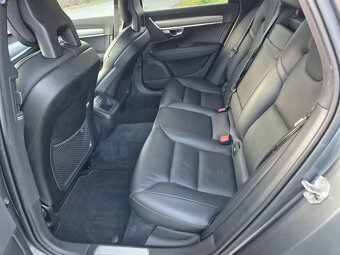 Volvo V90 D4 2.0L Momentum AWD A/T 140 kW - 11