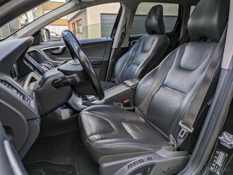 Volvo XC60 D4 2.4L Summum Geartronic AWD, 140kW, AT6 - 11