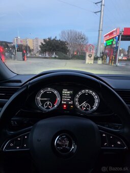 Škoda superb 2.0 tdi 4x4 dsg - 11