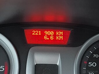 Renault Clio 1.5 dCi - 11