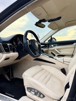 Porsche Panamera Turbo - 11