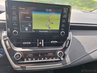 Toyota Corolla 1.8 Sport Hybrid - 11
