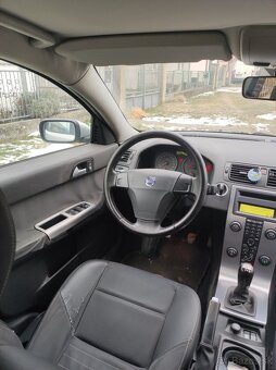 Volvo s40 2.0L diesel - 11