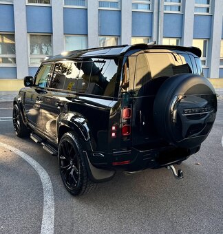 Land Rover Defender Limited - 11