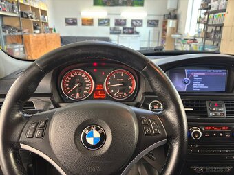 BMW 330D E91 LCI - 11
