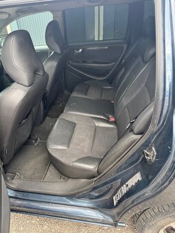 Volvo V70 2.4d D5 120kw facelift - 11