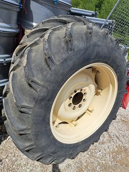 ROZPREDAM TRAKTOR ZETOR 7340TURBO V PREVEDENI JOHN DEERE - 11