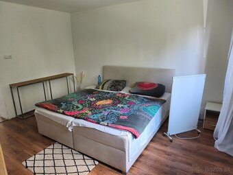 2. Izbový rodinný dom SKLENÉ 558m² - 11