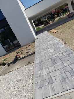 Dobrý ponúkam naše služby - 11