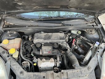 Ford fiesta 1.4 tdci - 11