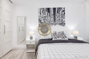 Lukratívny apartmán 4+1 s balkónom Torrevieja-Španielsko - 11