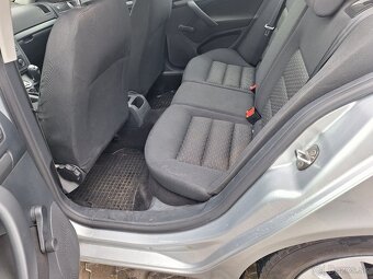 ŠKODA OCTAVIA 1,2 BENZÍN 4 VALEC ROK 2013 - 11