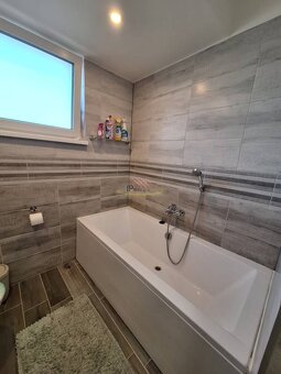 Prenájom novostavby 4i bungalovu s dvojgarážou - 11