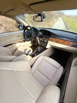 BMW 320i Coupé E92 - 11