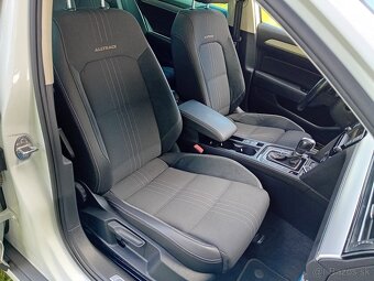 Volkswagen Passat ALLTRACK 2.0tdi DSG 140kw 4x4 - 11