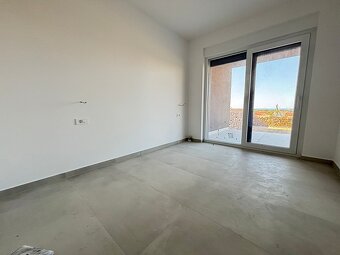 3-izb. apartmán na prízemí novostavby so záhradou,Chorvátsko - 11