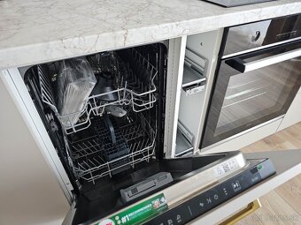 Exkluzívny 1+kk + balkón + parkovanie - 11