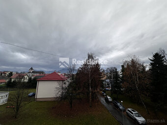 REZERVOVANE Priestranný 1-izbový byt na prenájom – Štefániko - 11